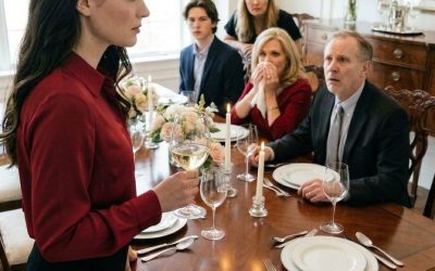 Moeder lachte en zei: “Jij hoort niet bij deze familie.” Ik hief mijn glas en antwoordde: “Prima. Vraag dan niet om geld.” Haar gezicht betrok. Vader keek verbijsterd.