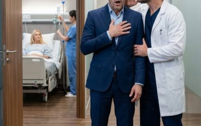 “Ik heb mijn zwangere vrouw het huis uitgezet voor een andere vrouw, ervan overtuigd dat ik daarmee een beter leven koos. Maanden later betaalde ik een fortuin in een privékliniek om mijn zoon ter wereld te brengen. Maar op de dag van zijn geboorte greep een dokter mijn arm vast en fluisterde: ‘Meneer… dit kind is niet het wonder dat u denkt dat het is.’ Wat ik daarna ontdekte, verbrijzelde alles wat ik dacht te hebben.”
