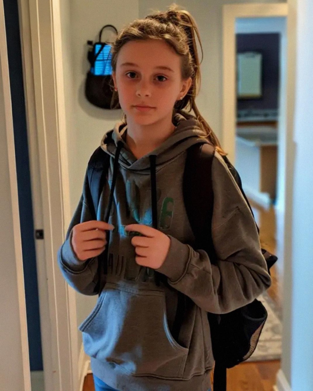 Mijn 13-jarige dochter bleef regelmatig overnachten bij haar beste vriendin, totdat de moeder van die vriendin me schreef: “Jordan is al weken niet meer hier geweest.”